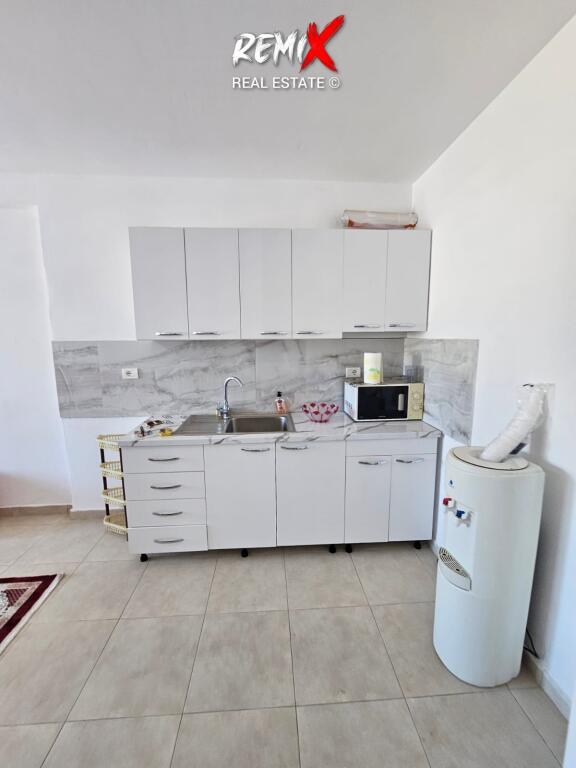 SHITET APARTAMENT 1+1 PRANE VALA PARK, STADIUMI - DURRES
