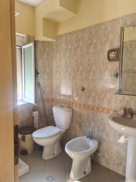 APARTAMENT 1+1 NE SHITJE - ALI DEM