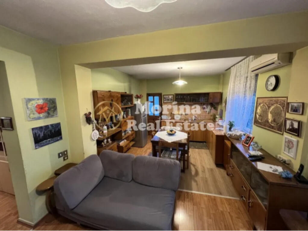 Apartment 2+1 with balcony, For Rent, Ura e Tabakeve — Court of Appeal