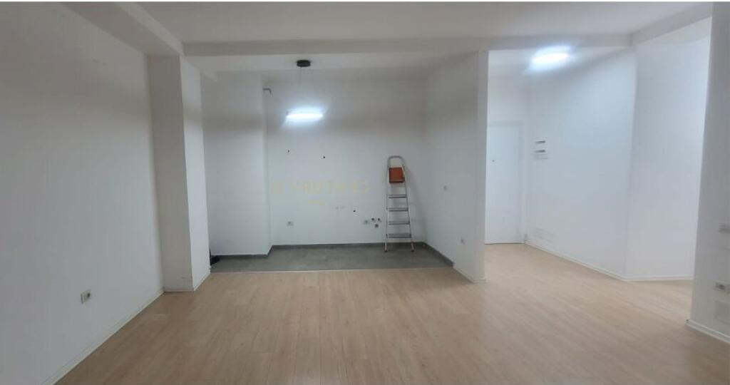 Apartament me qera per zyra tek kompleksi Kontakt,
