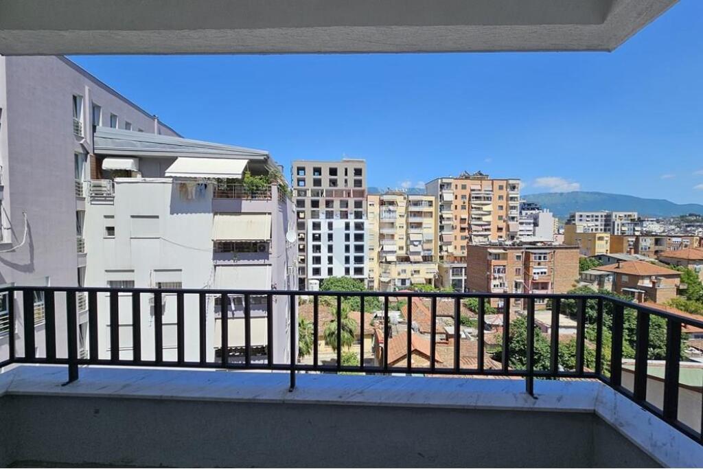 Office for rent together with parking space