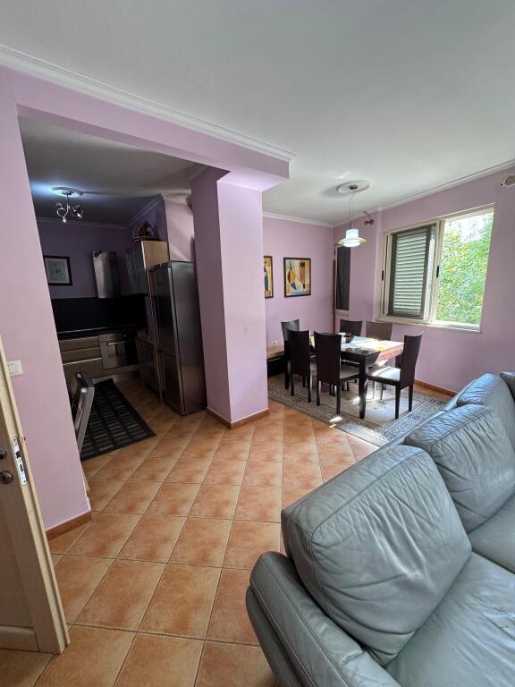 📍 Astir, vicino a Vila L 📃 Vendiamo un appartamento 1+1