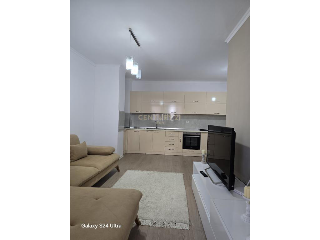 Apartament 2+1 Me Qira në Durrës - 104 m²