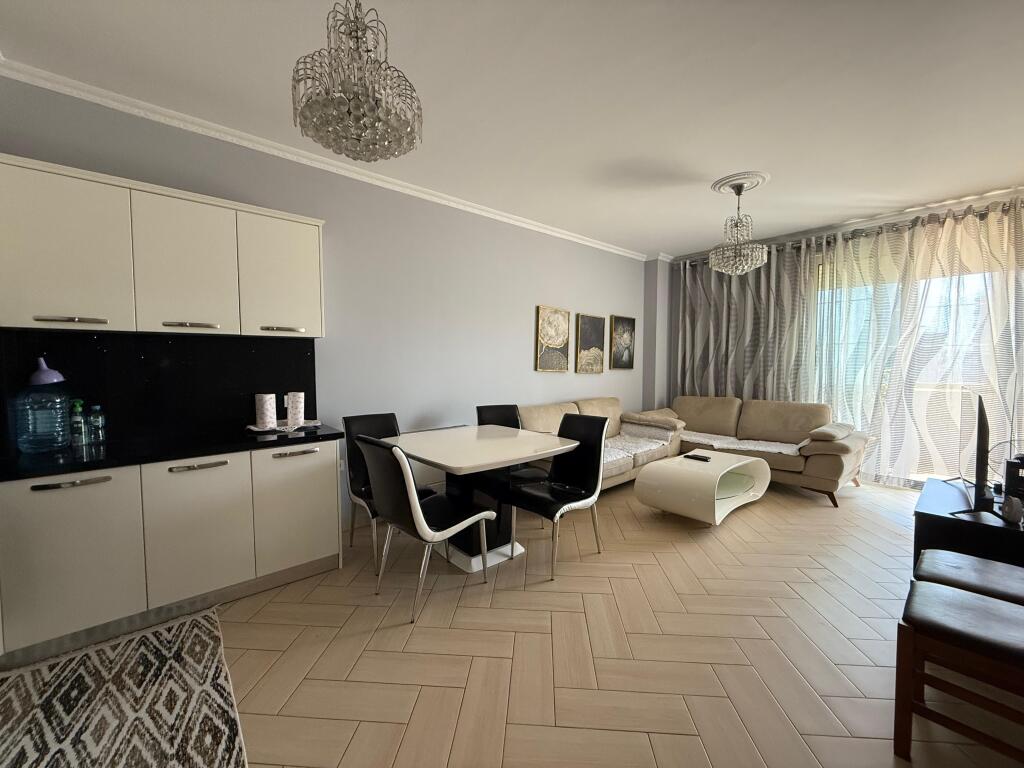 Apartament 2+1 me Qira ne Unaze te Re, Astir!