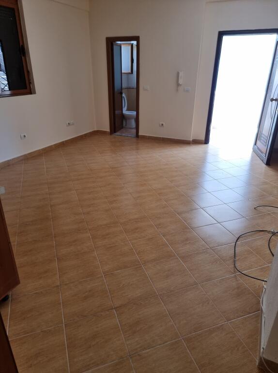 Apartament 1+1 për qira, Kodra e Priftit