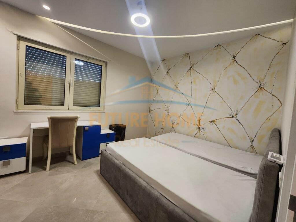 Qera, Apartament 2+1+2, Stacioni i Trenit, Tirane.