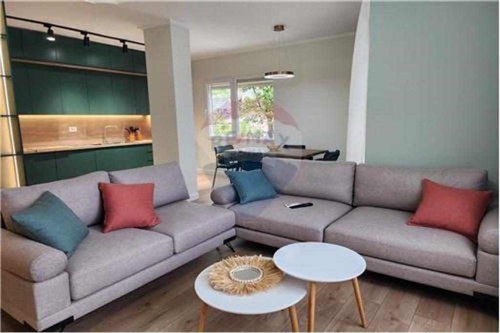 2+1 APARTMENT FOR RENT AT KOMUNA E PARISIT!