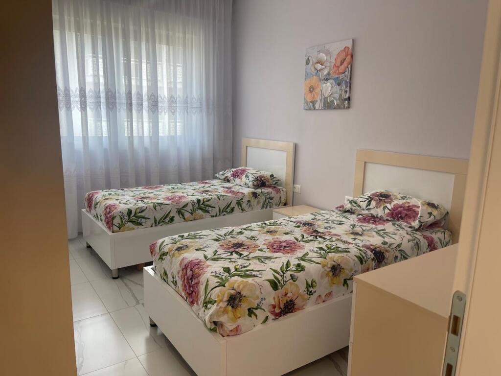 Apartament 2+1 me qira tek Fusha e Aviacionit