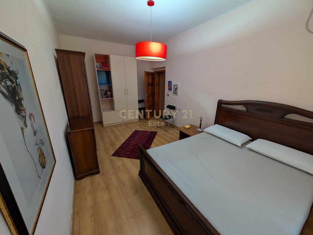 qira apartament 2+1 prane stadiumit Dinamo.