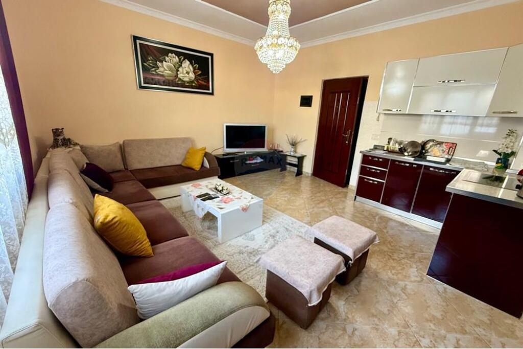 Apartament ne shitje, 1+1 totalisht i mobiluar tek Hipoteka per!