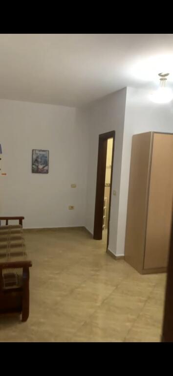Apartament për qera tek Ali Visha në gjendje super