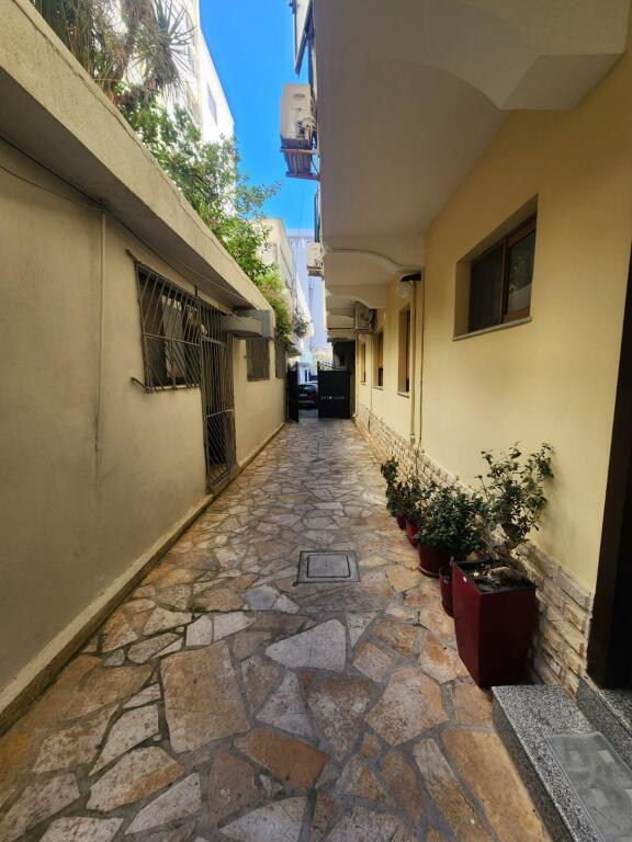 JEPET ME QERA SUPER APARTAMENT 1+1 NE VOLLGA DURRES