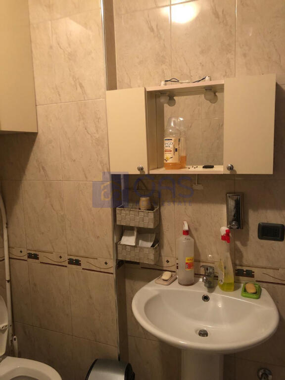 Apartament 1+1 për qira në Qendër