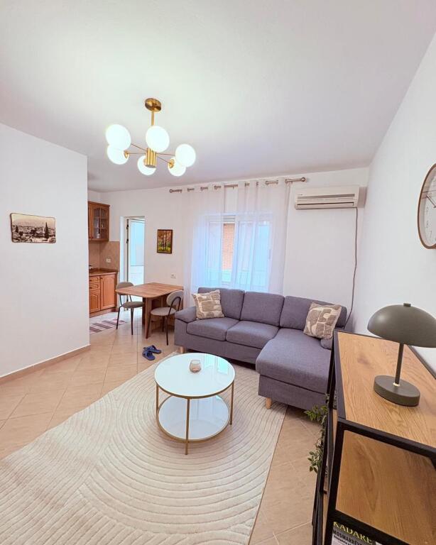 🏡 Apartament 1+1 me Qira te Shkolla e Baletit! 🏡