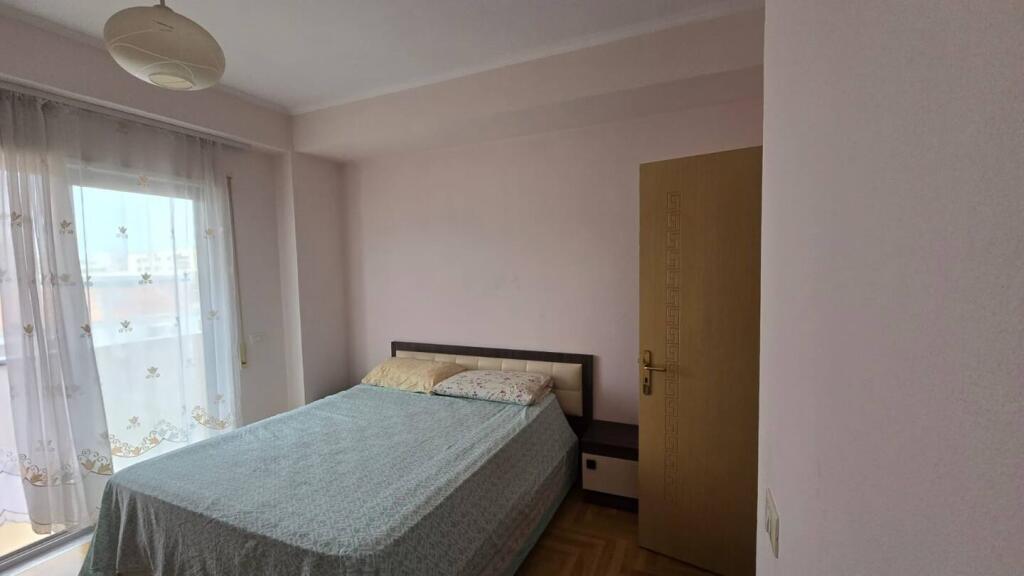 Vila me qera 1+1 tek Rruga Elbasanit (ID BV22456) Tirane.