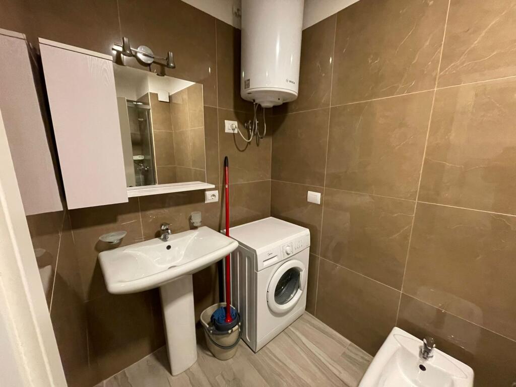 Apartament 1+1 për Qira – Pranë Brylit (Materniteti i Ri)