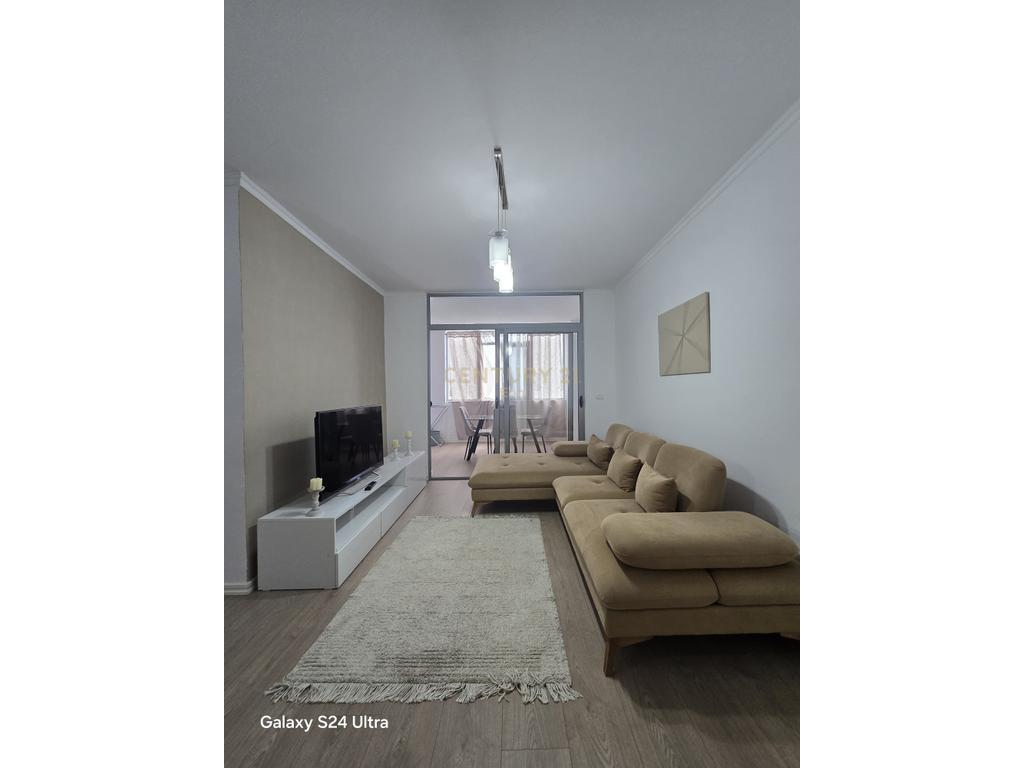 Apartament 2+1 Me Qira në Durrës - 104 m²