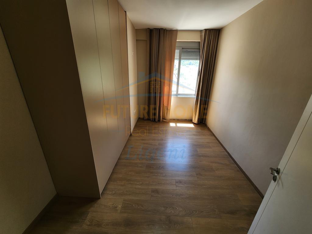 Affitto, Appartamento 2+1, Liqeni i Thate, Tirana.