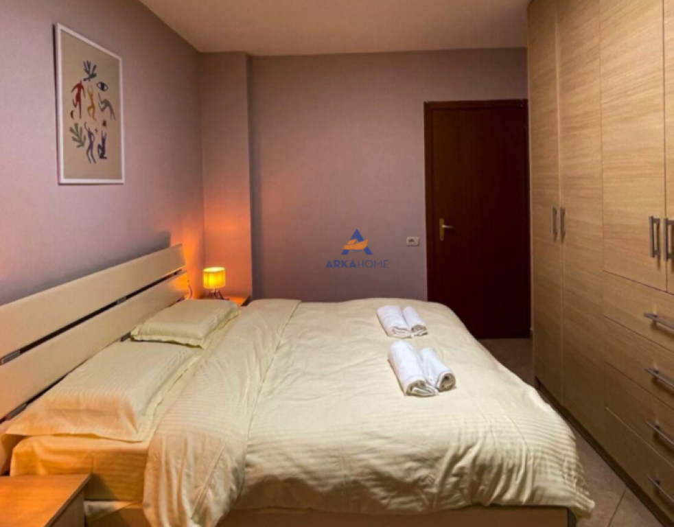 JEPET APARTAMENT ME QERA 1+1+BALLKON "SELVIA".