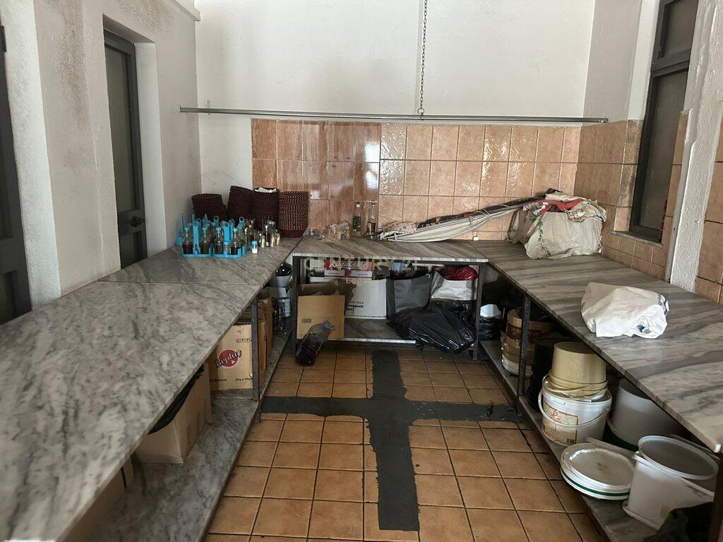 Bar-Restorant për qira në Sharre