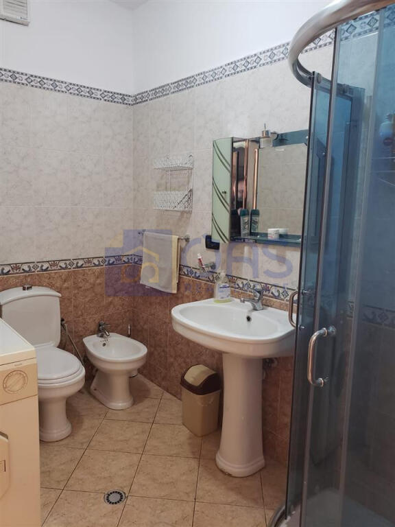 Apartment 2+1 for rent in Komuna e Parisit