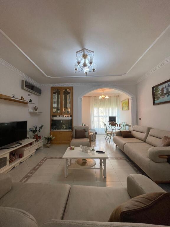 Apartament 2+1 me qira tek ish Parku