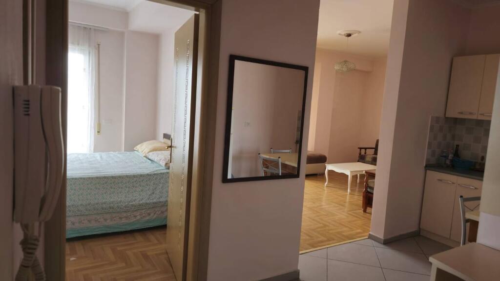 Vila me qera 1+1 tek Rruga Elbasanit (ID BV22456) Tirane.