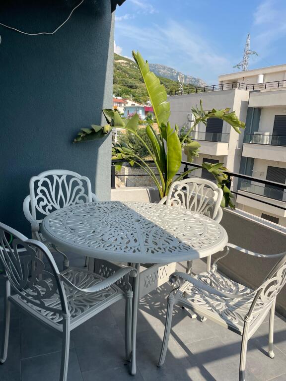 Apartament 1+1 për qira në Rradhime