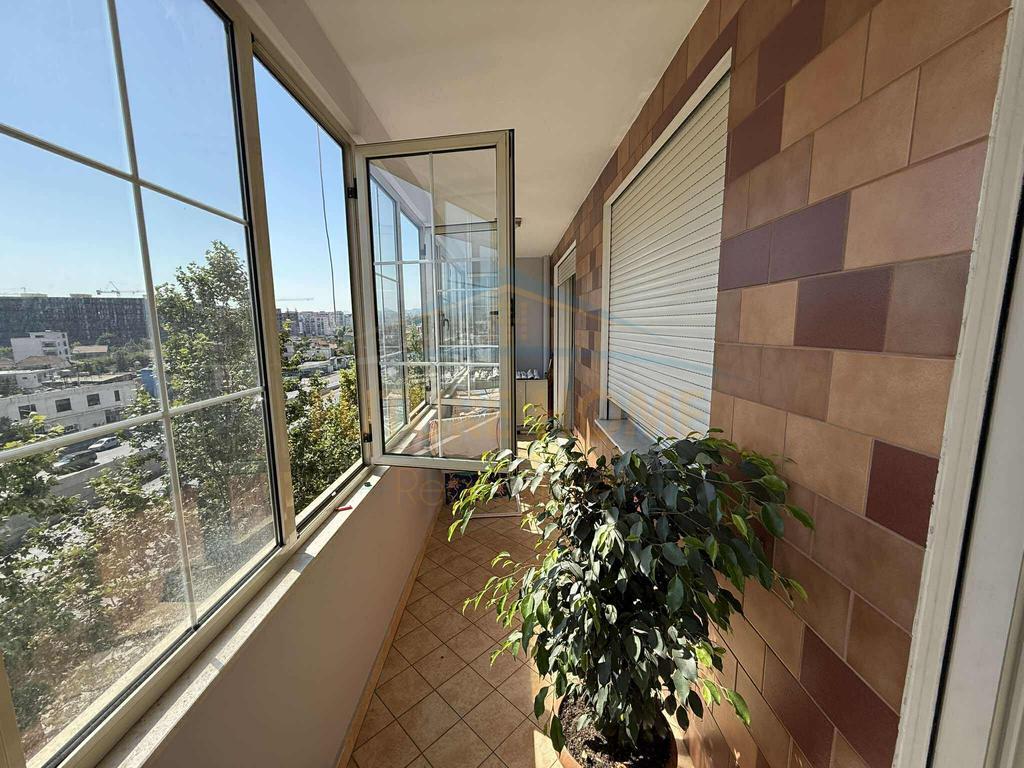 Qera, Apartament 2+1+2, Unaza e Re, Tiranë.