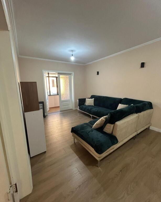 Jepet me qira apartament 2+1 te Oxhaku