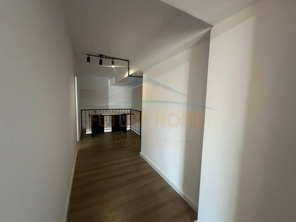 In Affitto, Duplex, Golden Park