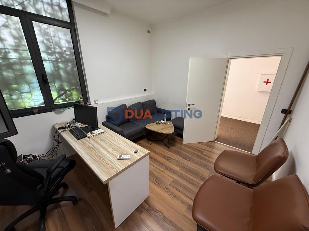For Rent Space Floor 0, 200 m2 in Bllok