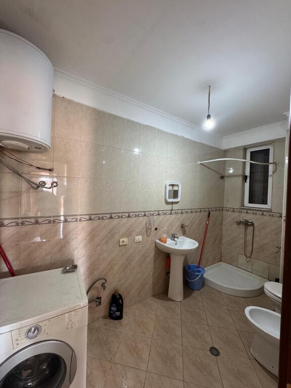 Apartament me qera 1+1 Astir te Bohemi