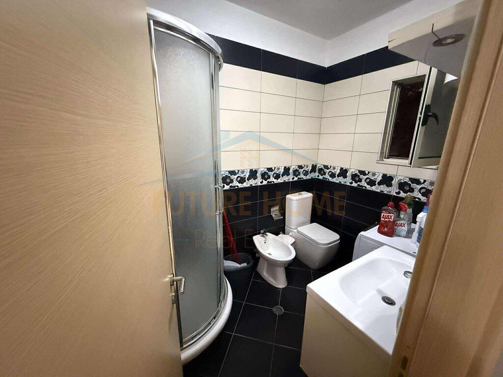Qera, Apartament 2+1+2, Unaza e Re, Tiranë.