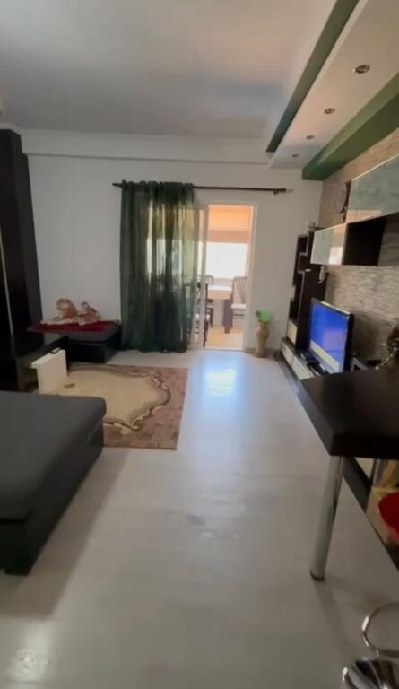 SHITET APARTAMENT 2+1 PRANE BULEVARDIT TE RI, TIRANE