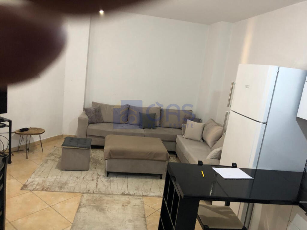 Apartament 1+1 për qira në Qendër