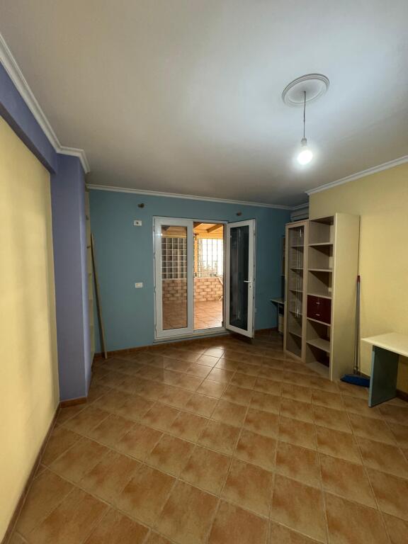 📍 Astir, vicino a Vila L 📃 Vendiamo un appartamento 1+1