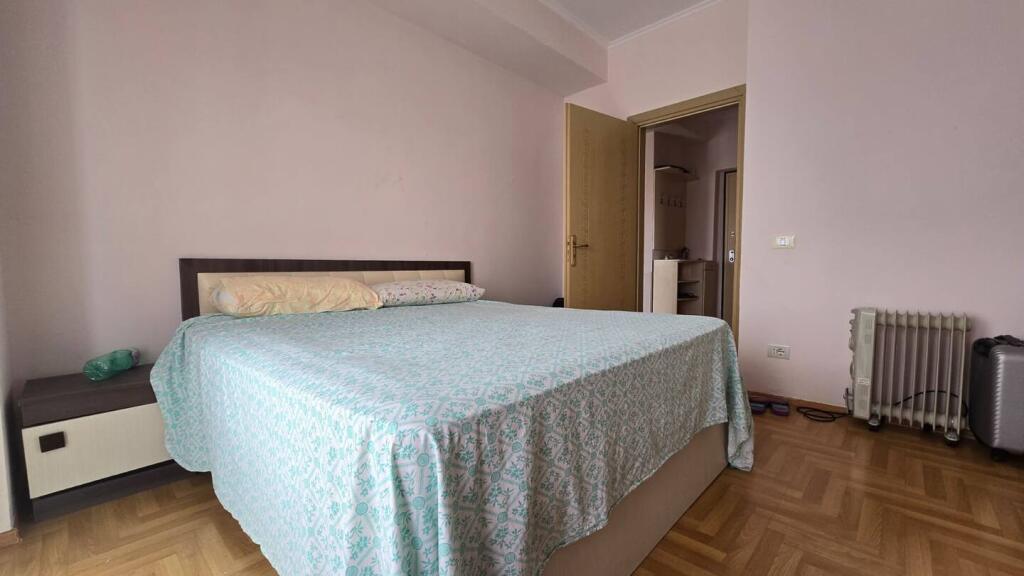Vila me qera 1+1 tek Rruga Elbasanit (ID BV22456) Tirane.