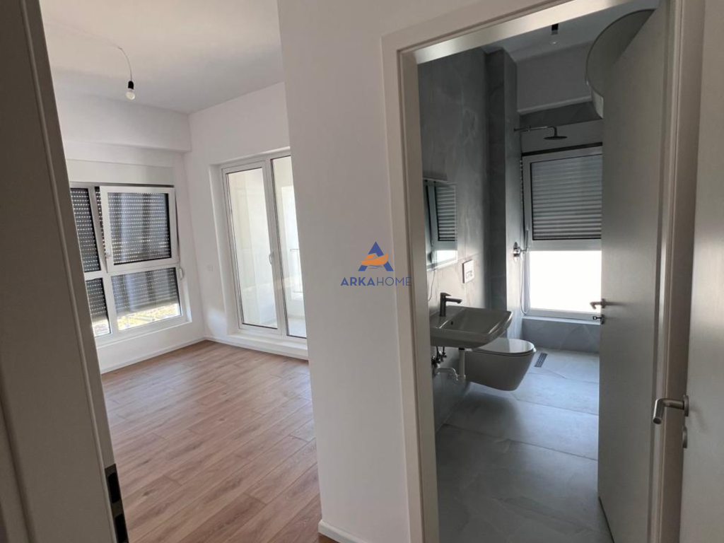 APARTAMENT ME QERA 2+1+BALLKON "PRANE REZIDENCES KAIMI".