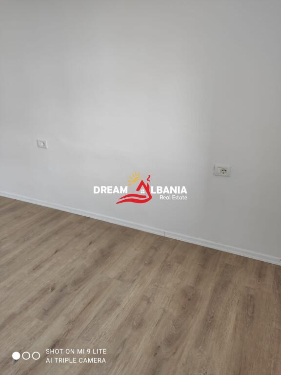 Apartament 1+1 ne shitje, prane Shkolles se Bashkuar (ID 4119423)