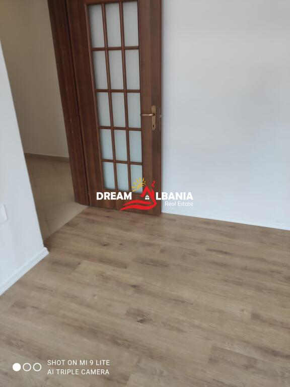 Apartament 1+1 ne shitje, prane Shkolles se Bashkuar (ID 4119423)