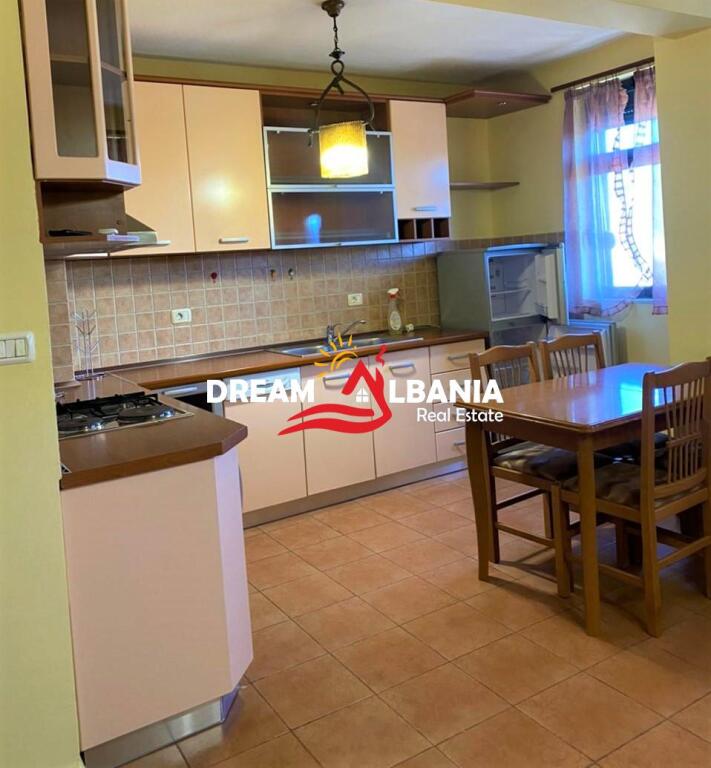 Apartament 1+1 me qira në Rrugën e Kavajës pranë Ish-Parkut të Autobusëve në Tiranë (ID 4211622)