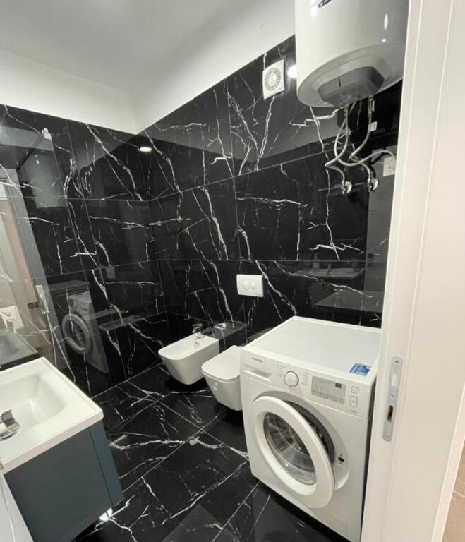 Super apartament 2+1 me qera tek Golden Park 3, përballë Amerikan 3.
