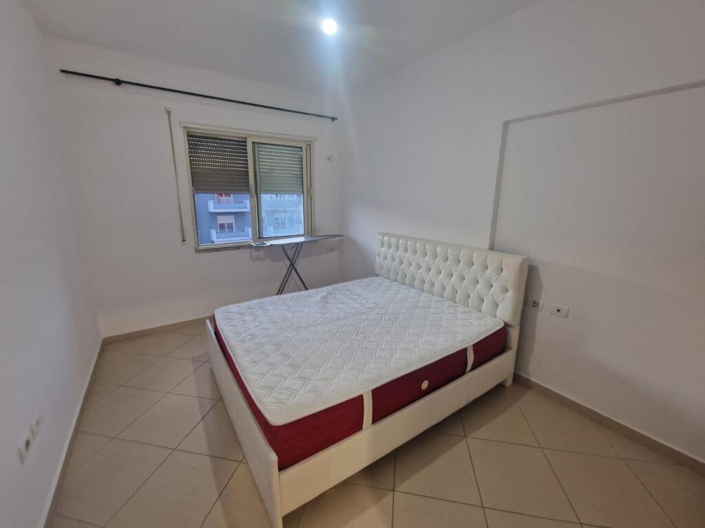 Shitet apartament 1+1 te Kompleksi i ri Golden Park