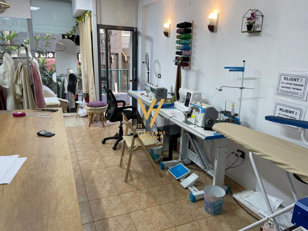 FOR SALE BUSINESS STUDIO AT BRRYLI