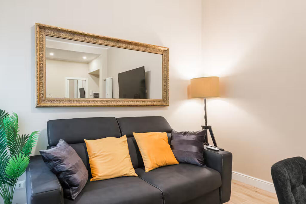 1+1 Apartment for Rent at Materniteti I Ri (ID B2101168) Tirana.