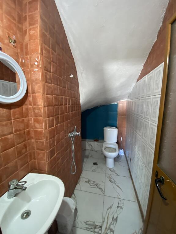 Pas Pati Travel, Jepet Me Qira Apartament 1+1 Ne Katin 1 Te Nje Vile!