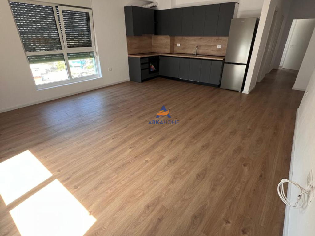 APARTAMENT ME QERA 2+1+BALLKON "PRANE REZIDENCES KAIMI".
