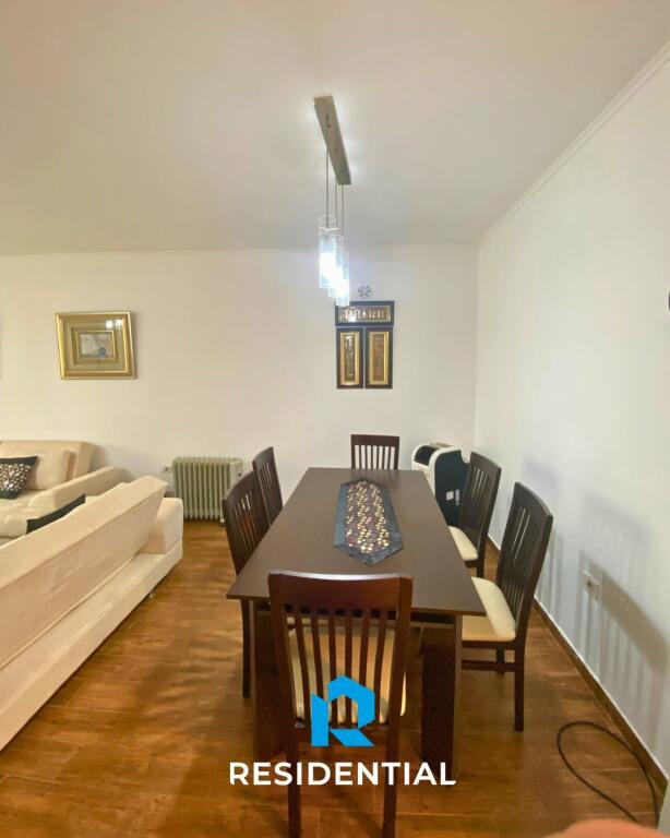 Tek Kodra E Diellit 1, Jepet Me Qira Apartament 2+1 I Mobiluar!