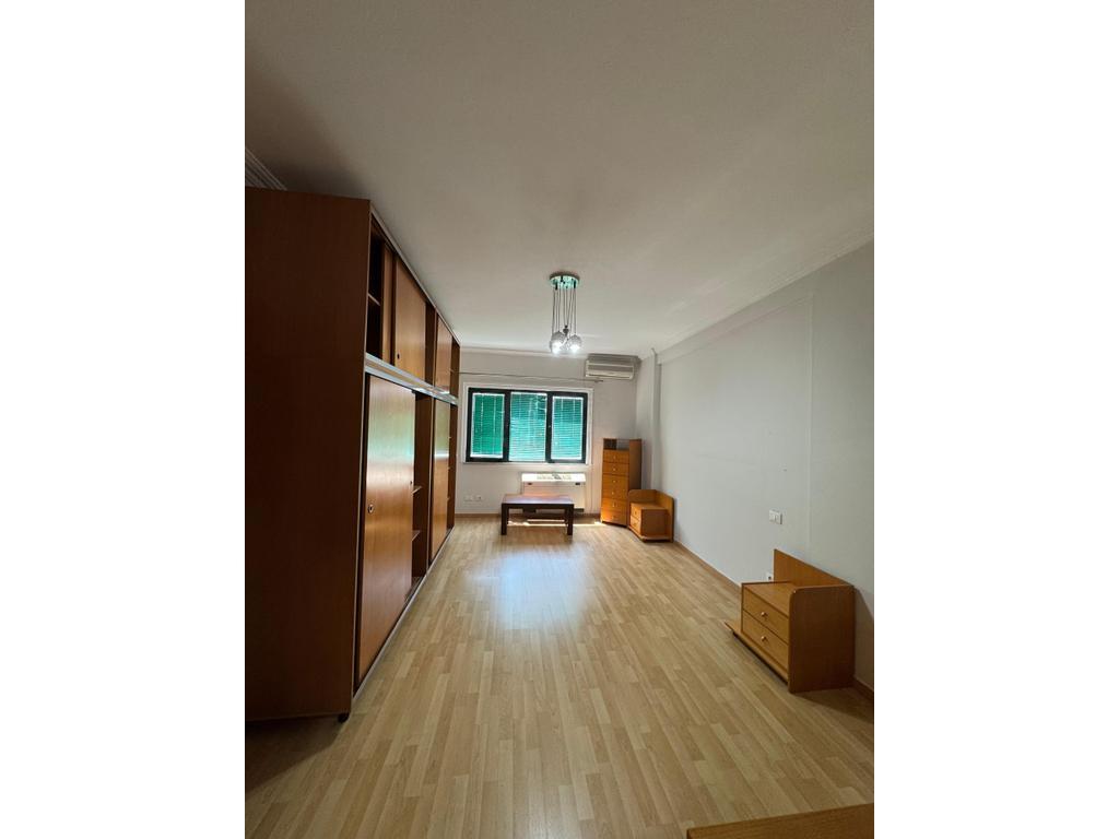 Apartament 2+1+2 per qira tek Stacioni Trenit
